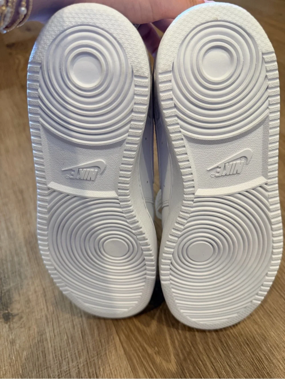 Nike women’s lace